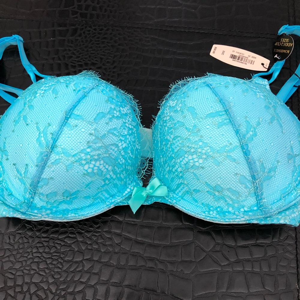 Victoria Secret bombshell bra